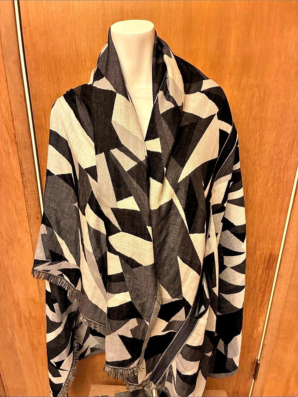 Lululemon Sit In Silence Scarf Pretty Pyramid Silver Fox Multi Silk Wool Wrap